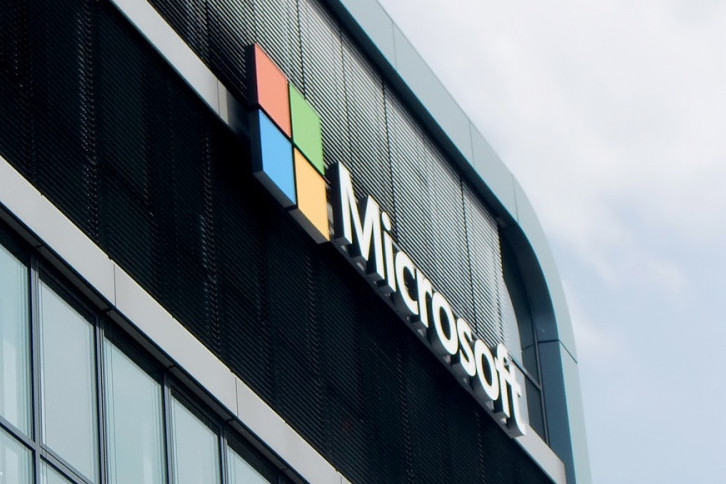 Drugi kwartał był dobry dla Microsoftu i dla właściciela Facebooka