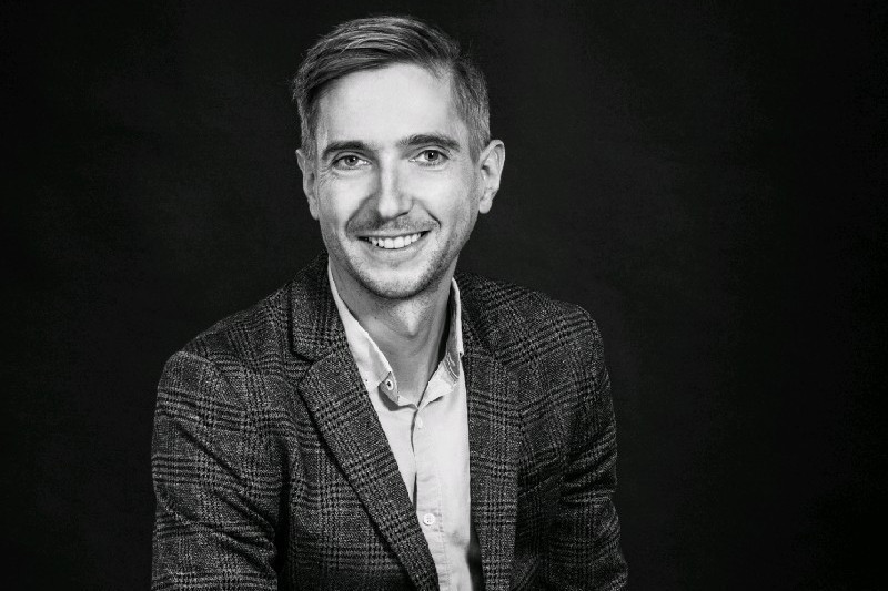 Sergiusz Geller odpowiada za media i digital w JDE Peet's