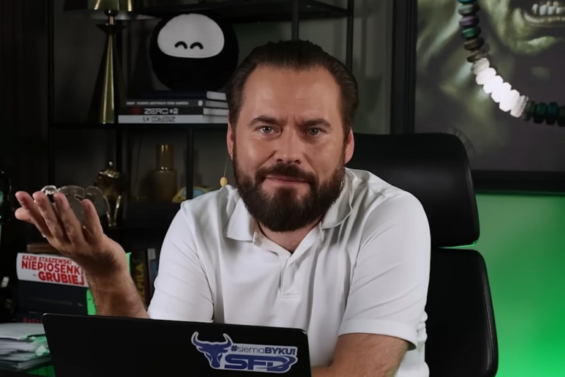 Stanowski obraża, wyzywa i zapewnia, iż dobrze się bawi. "Wie, co robi i na tym korzysta"