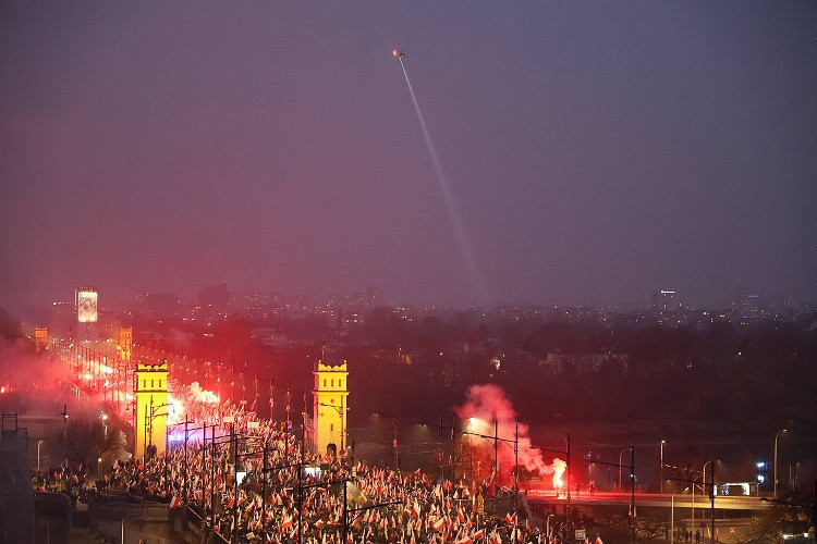 Media szykują się do obsługi Marszu Niepodległości. Będą specjalne formaty