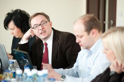 Obrady jury, od lewej: Zofia Wodnicka, Jarosław Marciniak, Jacek Bilski, Karolina Adamiec-Vook, fot. Bartłomiej Dąbrowski