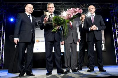 Gala wręczenia nagrody Krzesła Roku 2010 dla Aleksandra Grada przez The Warsaw Voice. fot. Piotr Król) Aleksander Grad.