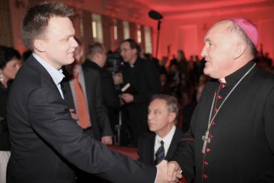 Szymon Hołownia (dyrektor programowy kanału religia.tv), Abp Kazimierz Nycz (fot. Karol Piechocki)